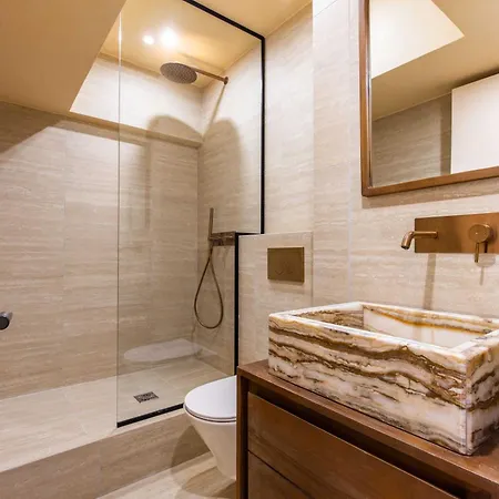 Modern - 5bd-12p - Grands Boulevards