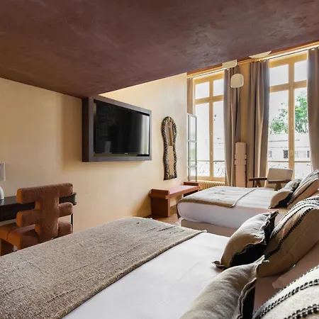 Modern - 5bd-12p - Grands Boulevards * Paris