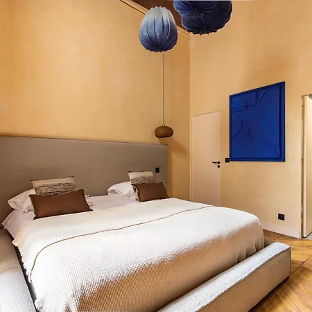 Modern - 5bd-12p - Grands Boulevards Apartment Paris